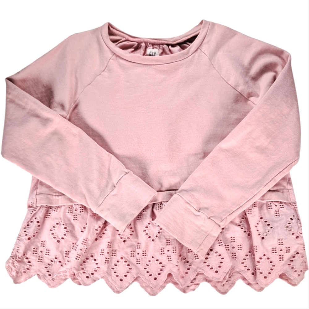 GAP Eyelet Trim Shirt Girl's Size M (8-9)